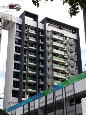 La finestra 12mm incolore del balcone riscalda il vetro laminato rinforzato