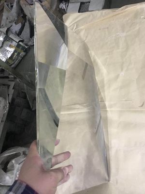 il fondo di 3D KTV ha annunciato il taglio Crystal Glasses di 12mm