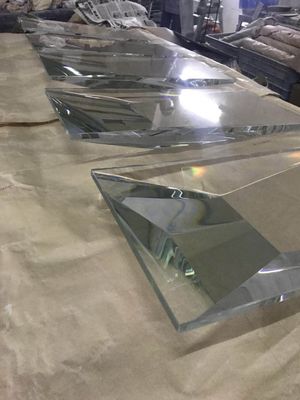 il fondo di 3D KTV ha annunciato il taglio Crystal Glasses di 12mm